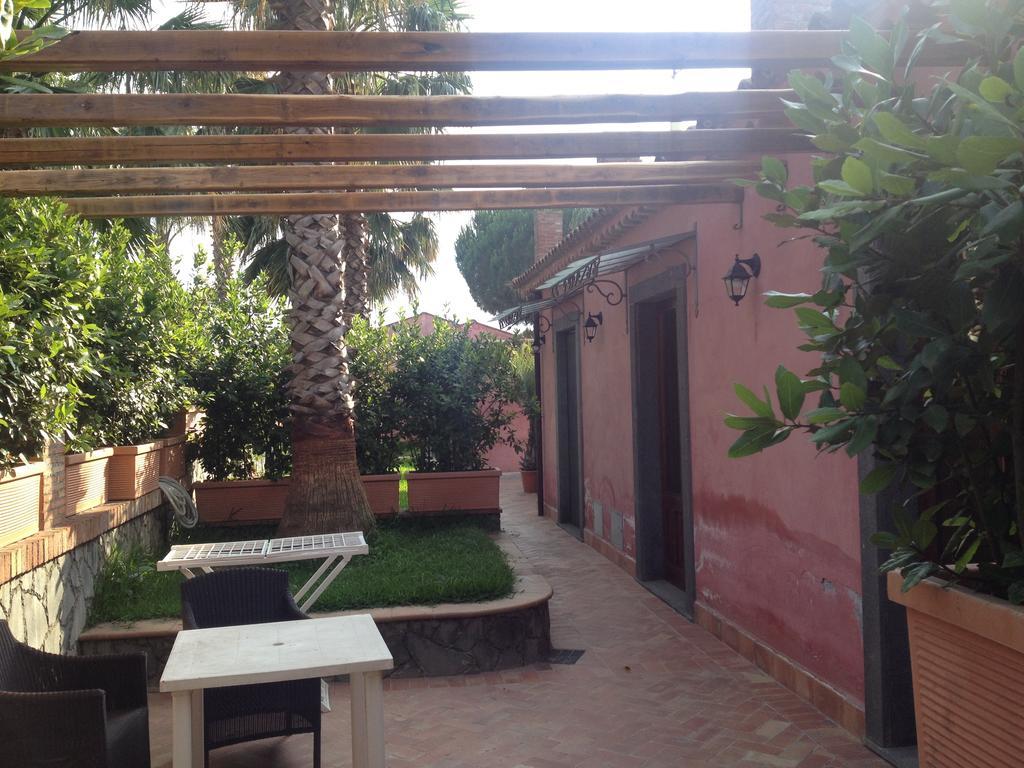 Villa Del Nespolo Fiumefreddo di Sicilia Exterior photo
